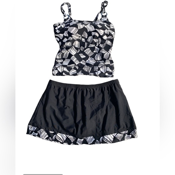 💙 Stylish Black & White Abstract Print Tankini Swimsuit Set - Swim Skirt & Top - Picture 1 of 8